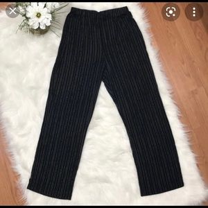 Stripe straight leg pants
Size 1
$16